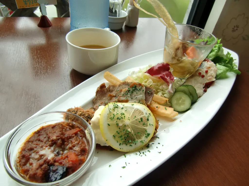 旬の国産野菜をふんだんに使用したランチ