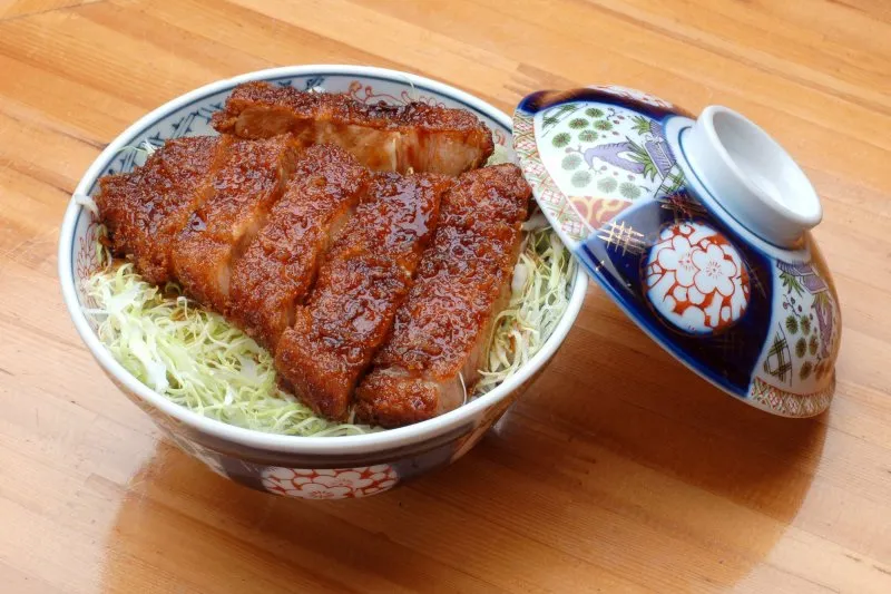 会津若松にあるなかじまのソースかつ丼