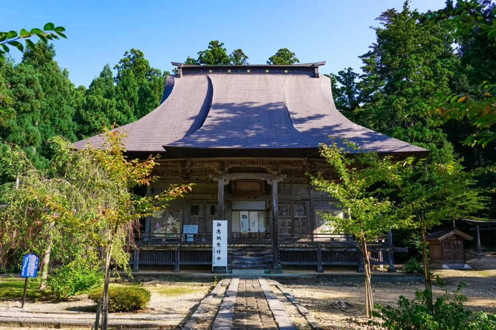 国上寺の本堂