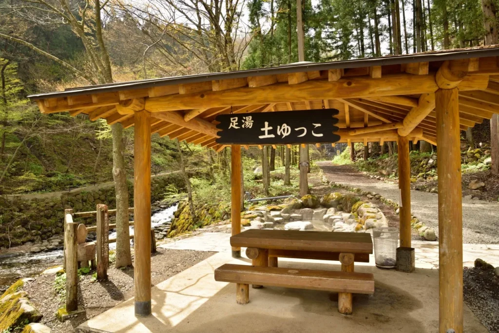 土湯温泉の足湯