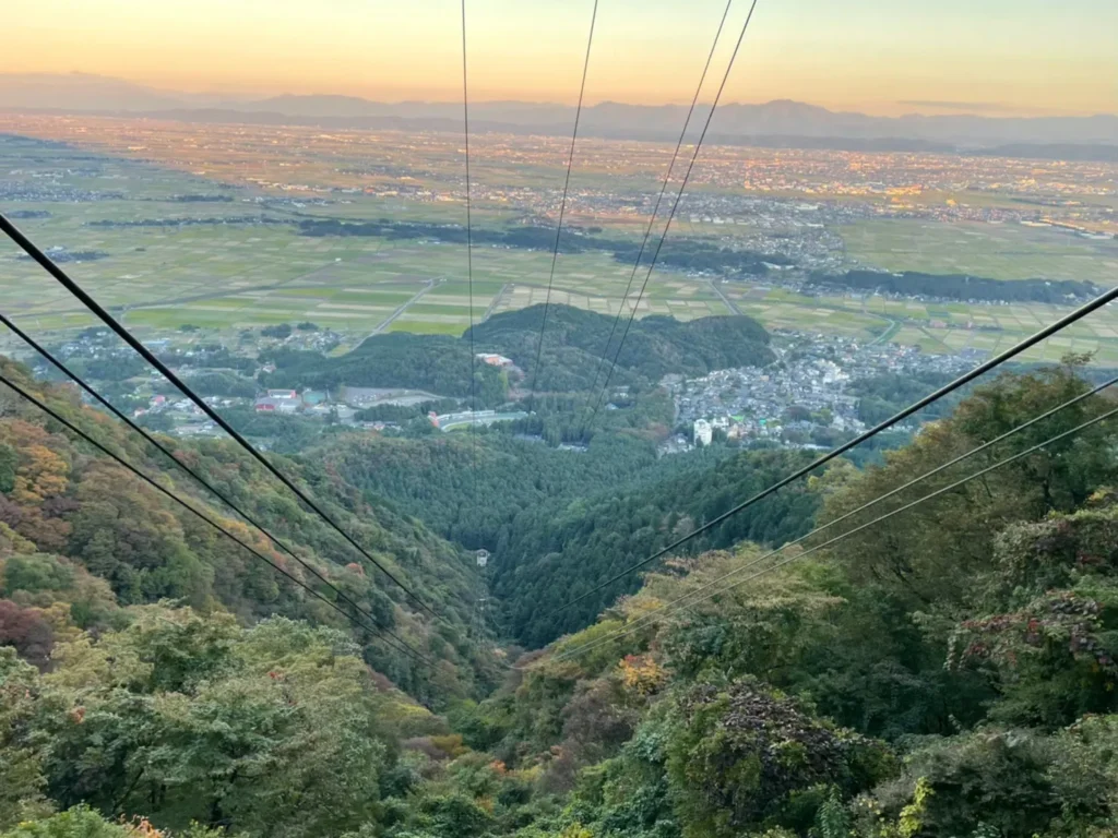 弥彦山ロープウェイからの景色
