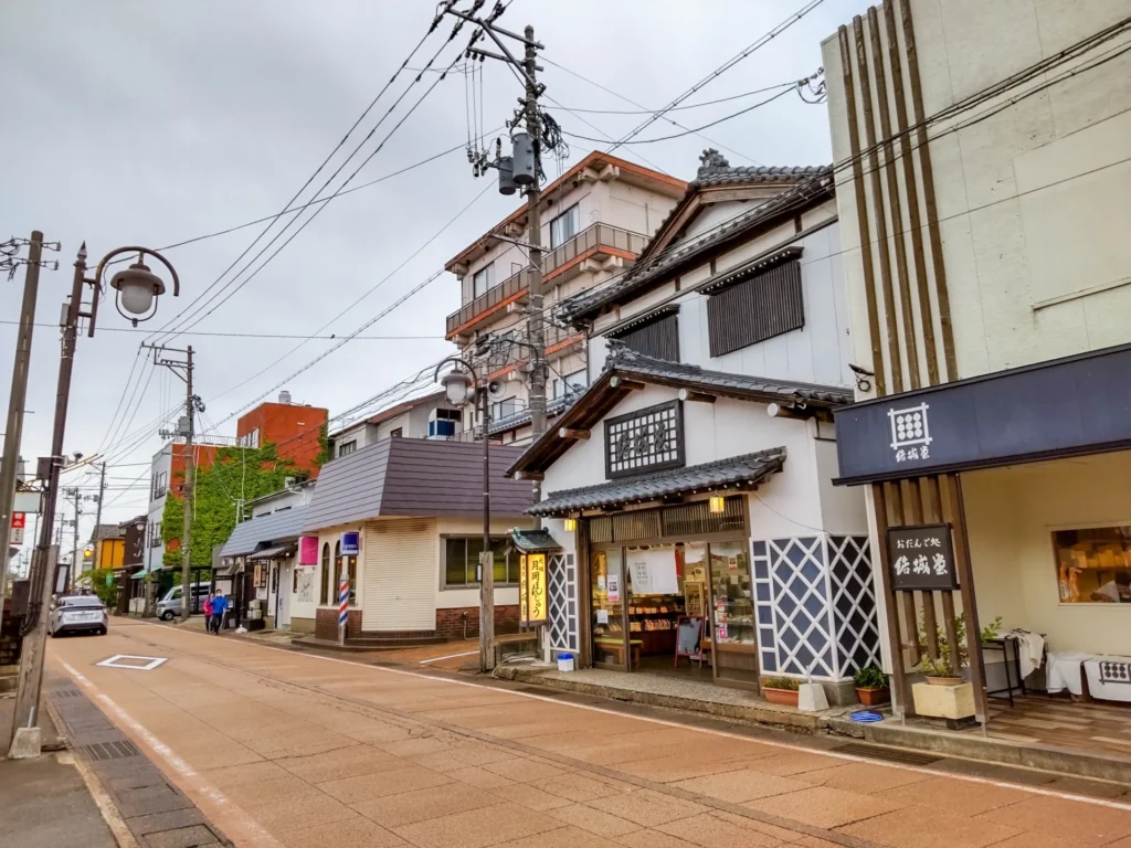 月岡温泉の街並み