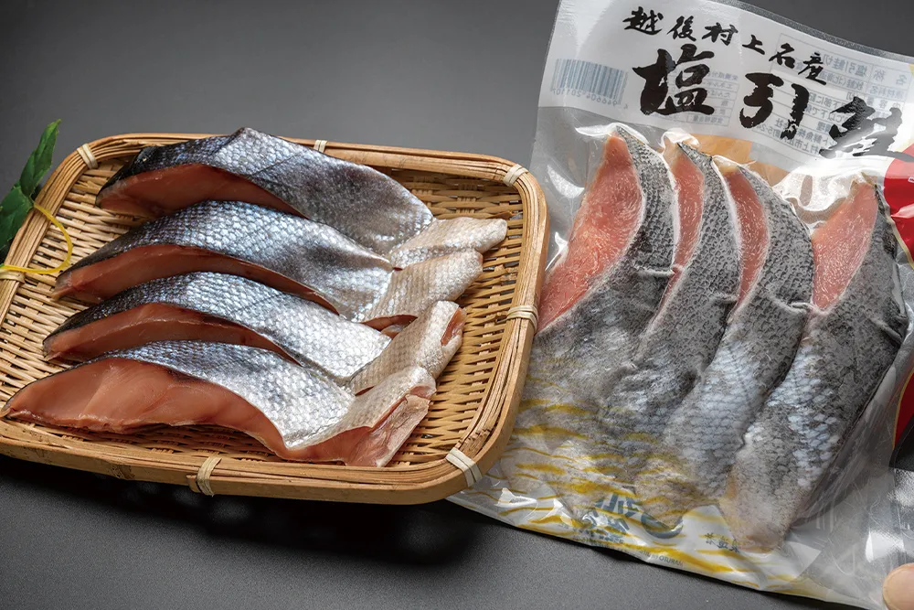 岩船港鮮魚センターの干物