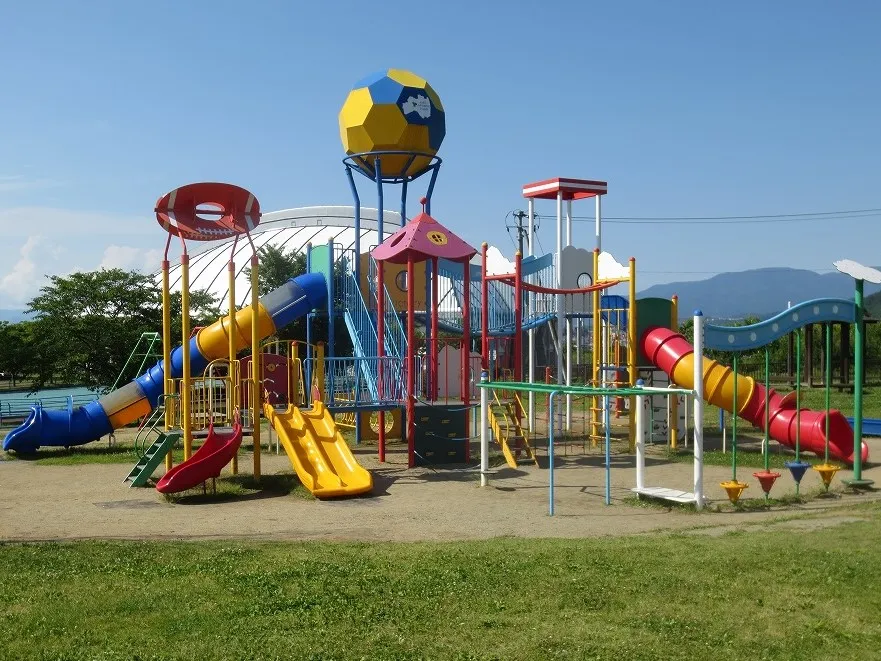 会津総合運動公園 わんぱく広場の遊具