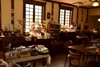 あいづふるさとアンテナショップ 駅カフェの店内の様子