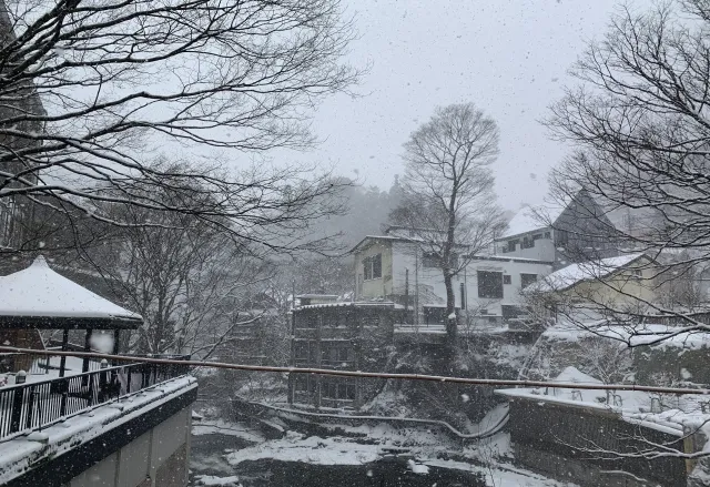 会津東山温泉の冬景色