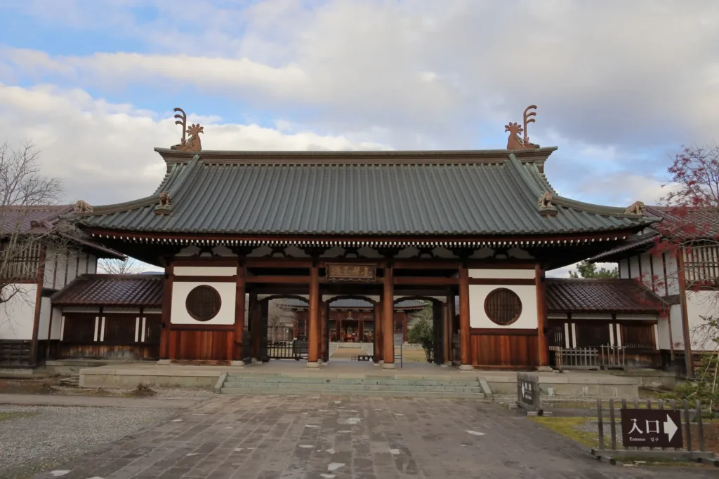 会津藩校 日新館の門