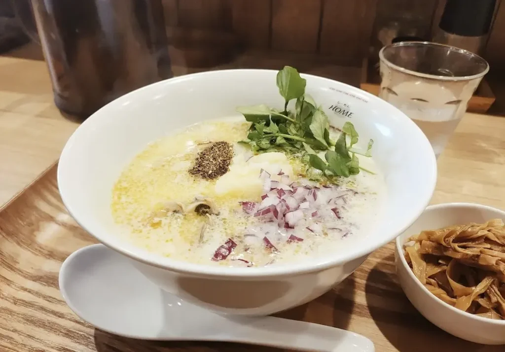 らーめんHOMEのラーメン