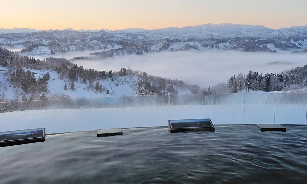 まつだい芝峠温泉の露天風呂