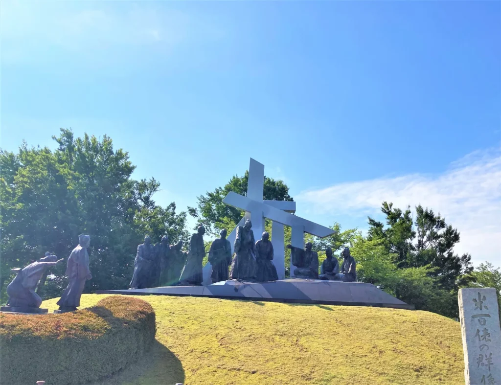 新潟県立近代美術館のモニュメント