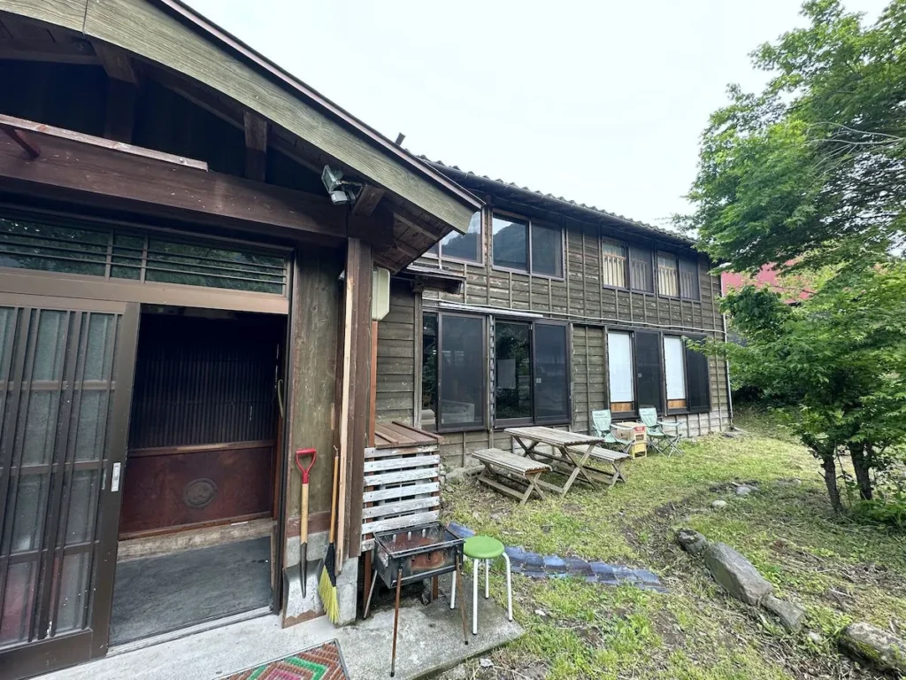 古民家をリノベーションした宿泊施設「ツギハギの家」