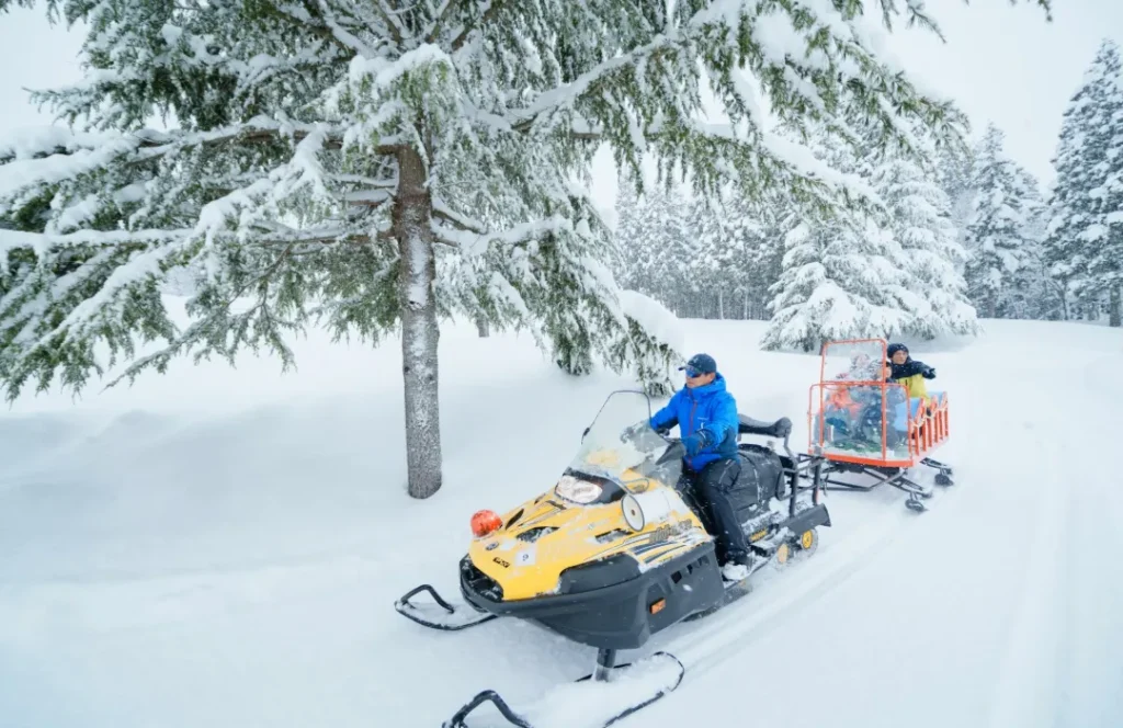あてま高原リゾート ベルナティオでのスノーアクティビティの様子
